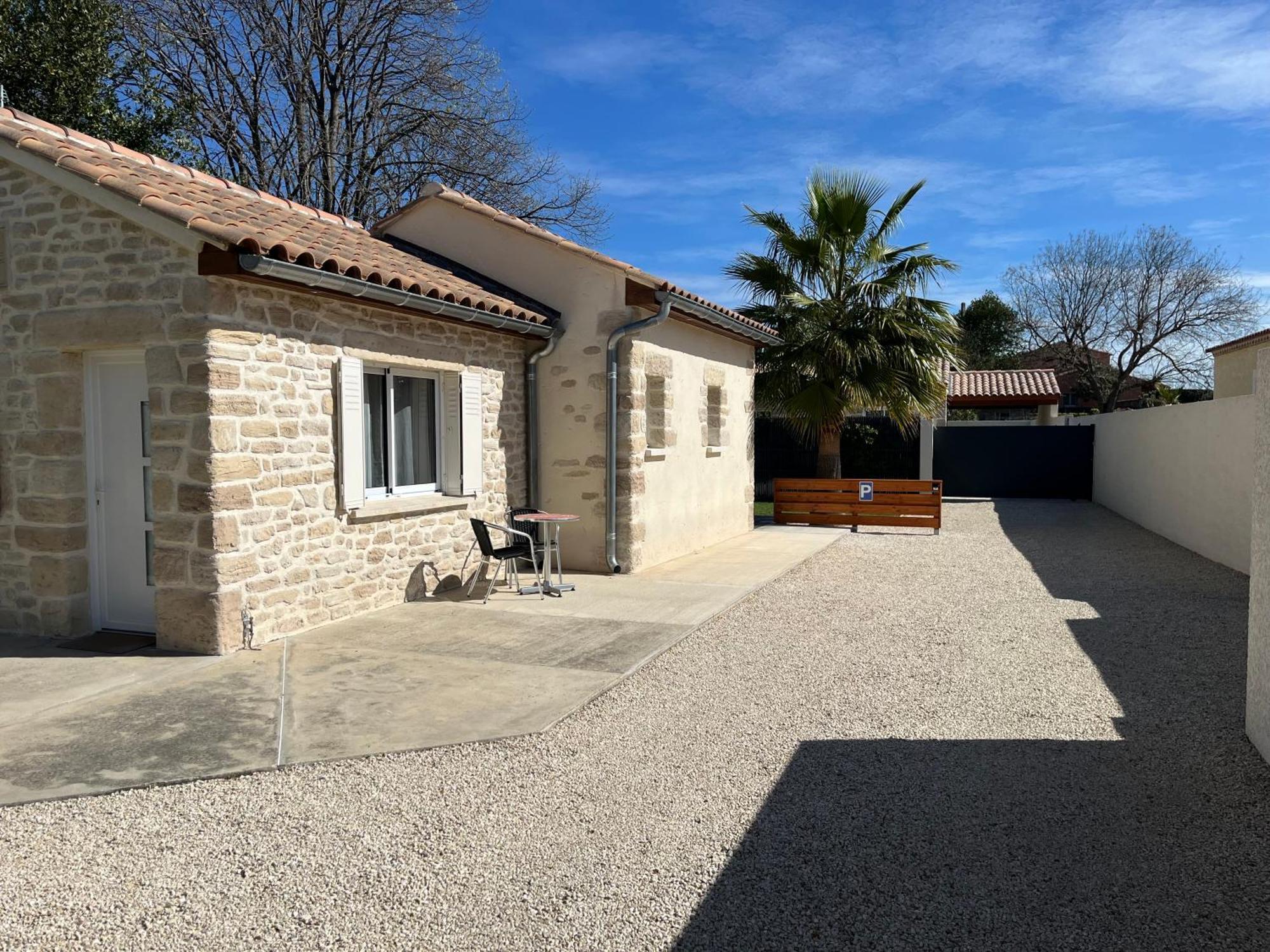 Petite Maison refaite à neuf proche plage Vila Mèze Exterior foto